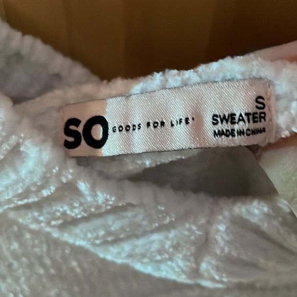 fluffy sweater SO(kohls) V-neck - Picture 2 of 2